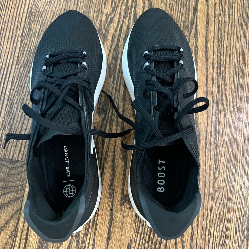 Men’s adidas black ultraboost shoes never worn size 12